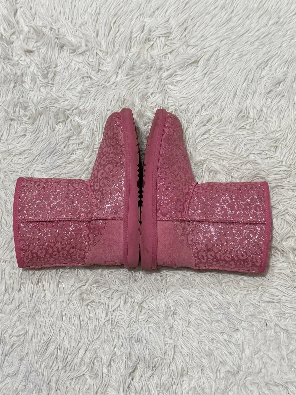 UGG  Girls Classic II Pink Glitter Leopard  Boots Size:3